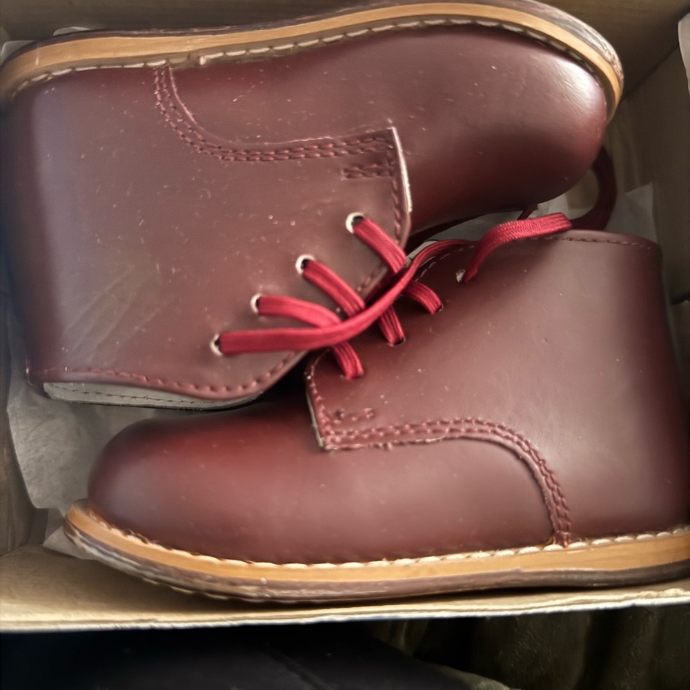 Josmo Burgundy Chukka Boots